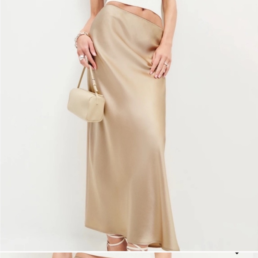 Reformation Layla silk skirt (gold/champagne) - Picture 2 of 4
